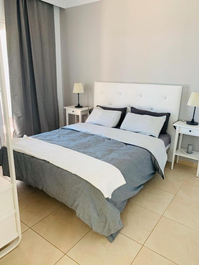 Villa Tías Екстериор снимка